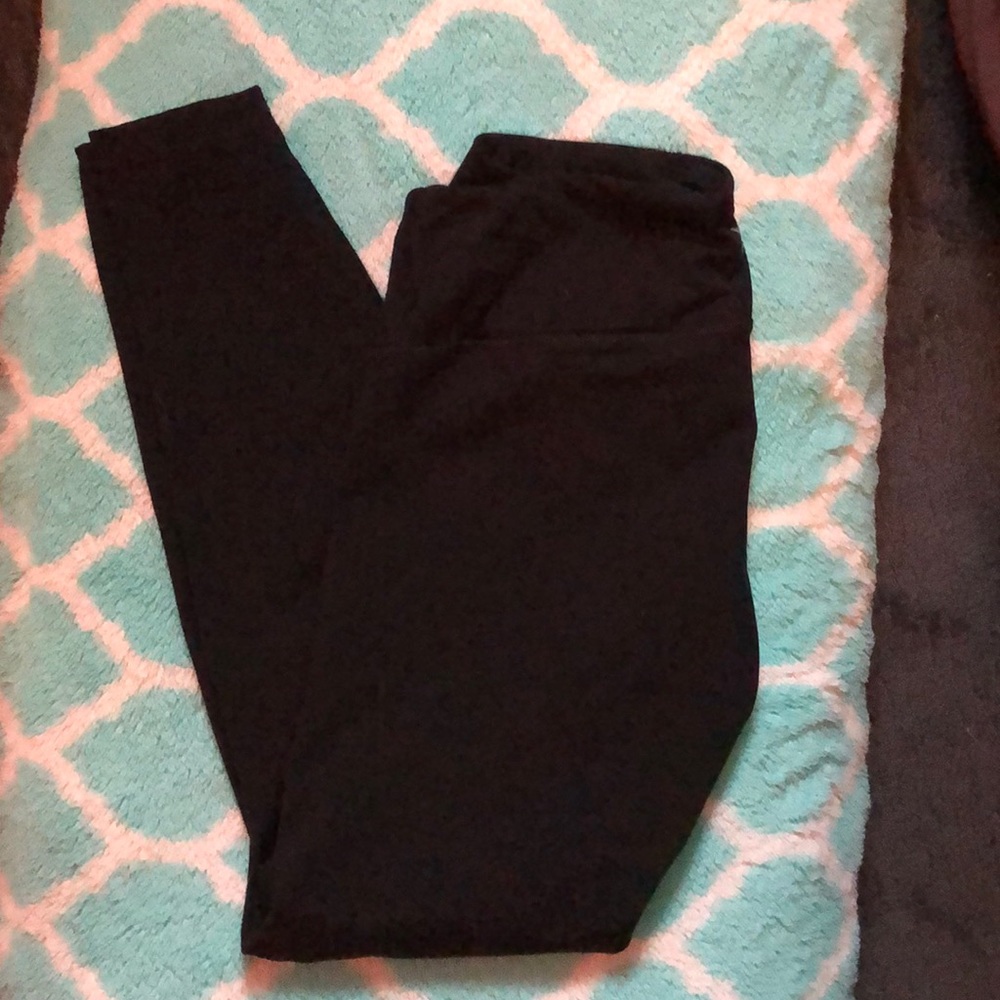 Black leggings